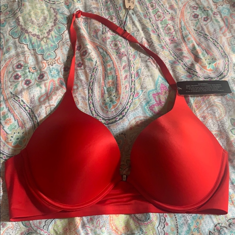 NWT Victoria Secret wrap around bra